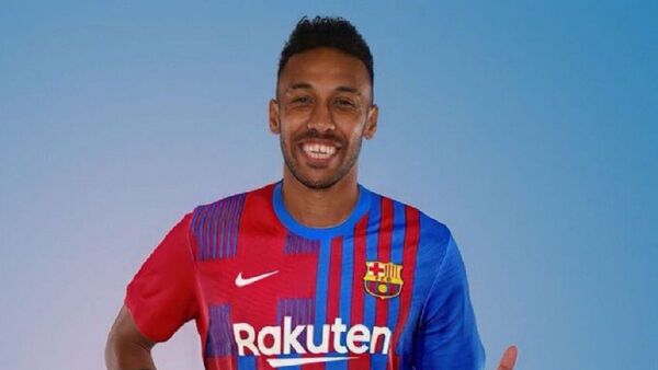 Aubameyang ya se entrena con el Barcelona