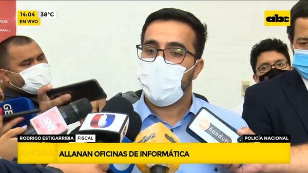 Incineraron camioneta que posiblemente usaron sicarios - Ensiestados - ABC Color