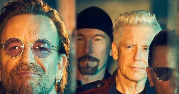 La Nación / U2 homenajeó a las víctimas del “Domingo Sangriento”