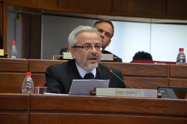 En el Senado se debe evaluar la posibilidad de interpelar a Guzzio, dice senador - ADN Digital