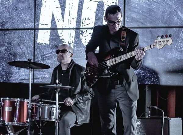 Katalinos presenta videoclips de canciones que serán parte de la banda sonora de una película