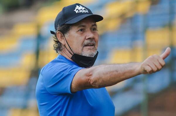 Crónica / [ENTREVISTA] "Trataremos de aprovechar las debilidades del Olimpia"