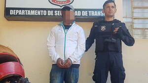Huyó de una barrera policial, fue perseguido y resultó preso - Noticiero Paraguay