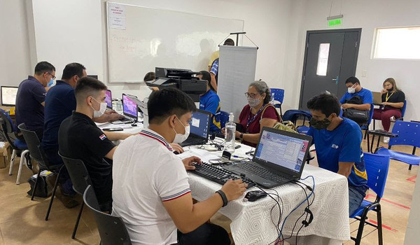 Inician ciclo de regularización migratoria con jornada dirigida a estudiantes universitarios en CDE - ADN Digital