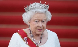 Diario HOY | La reina Isabel II cumple 70 años en el trono el domingo