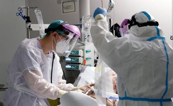 Diario HOY | Muertes por covid aumentaron 9 % en la última semana, según la OMS