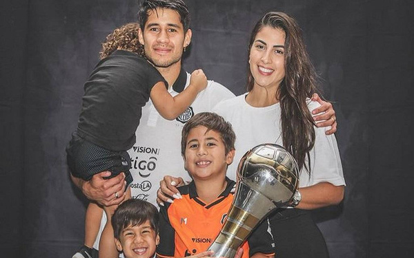 Crónica / A pesar de su dolor, "Tito" Torres quiere jugar el viernes