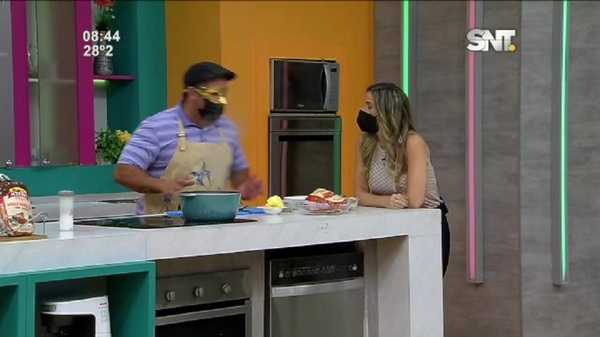 Cocina LMCD: Pollo kzero hasselback y papines al ajo - SNT