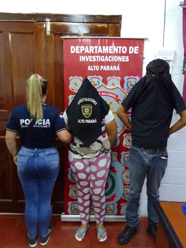 Detienen a pareja de degenerados acusada de abusar de hermanitas de 9 y 15 años