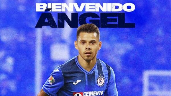 El Cruz Azul oficializa la contratación de Ángel Romero
