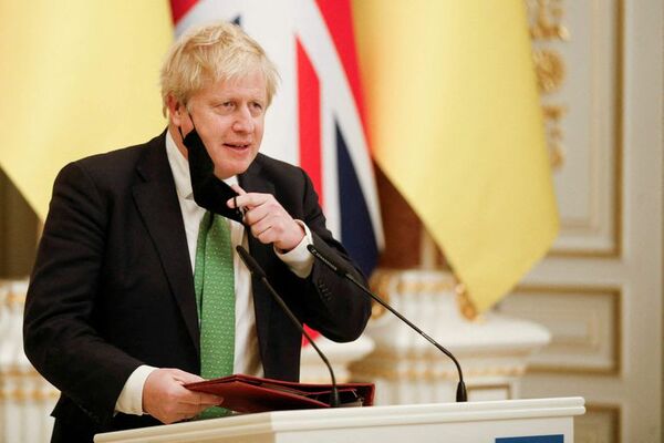 Testigos sitúan a Boris Johnson en más fiestas investigadas por la policía - Mundo - ABC Color