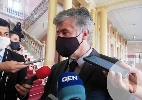 Crónica / Ya son 28 las firmas que hay en Diputados para enjuiciar a Giuzzio