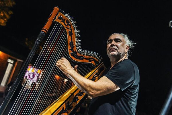El arpista Víctor Espínola se presenta hoy en el “Primer Gran Festival del Ykuá San Blas”