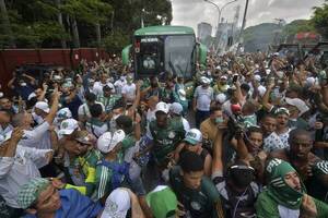 Crónica / El Palmeiras rumbeó hacia Emiratos Árabes para chutar el Mundial de clubes