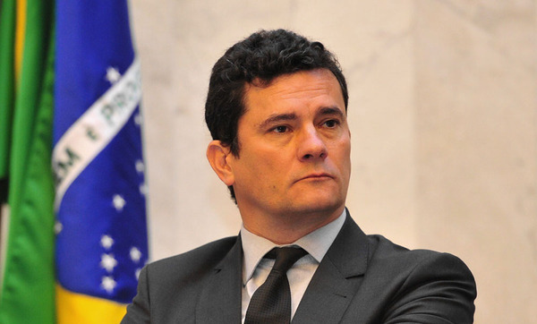 Moro propone privatizar Petrobras y los bancos públicos - ADN Digital