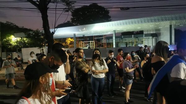 Atentado en San Bernardino: autoconvocados se manifiestan contra la inseguridad - Nacionales - ABC Color