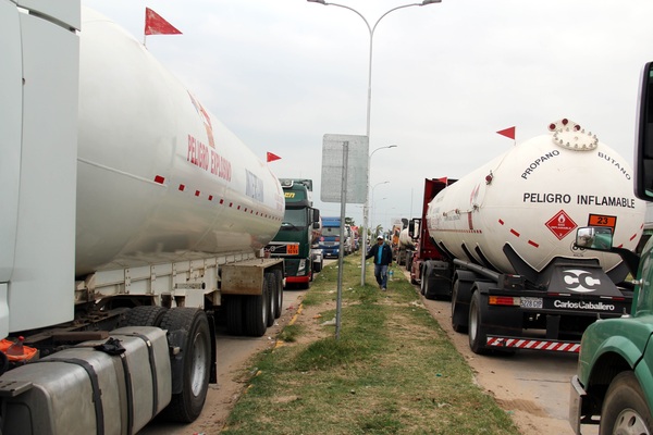 Bolivia enviará 7,5 metros cúbicos diarios de gas a Argentina por dos meses - MarketData
