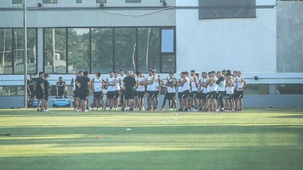 Iván Torres y Víctor Salazar se reincorporaron a Olimpia