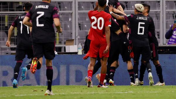 México vence a Panamá y pone un pie en el Mundial de Qatar