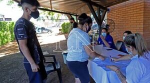 Continúa aplicación de primera, segunda y tercera dosis anticovid