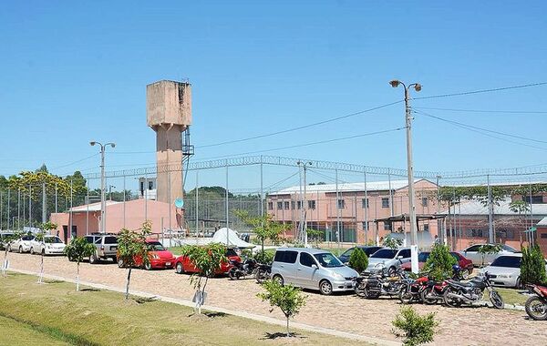 Requisa en penal de Emboscada estaría relacionada con atentado en San Bernardino - Nacionales - ABC Color