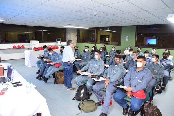 Estudiantes inician etapa de pasantía en la Central Hidroeléctrica Yacyretá