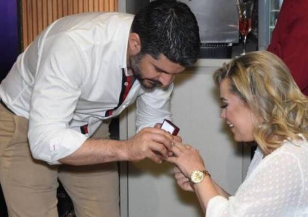 Crónica / ¡Nenecho y Lizarella se casan hoy!