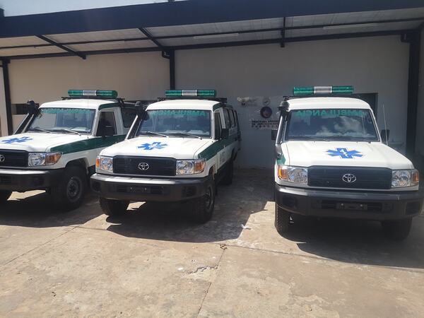 DESDE JAPÓN LLEGARON AMBULANCIAS PARA ALBORADA, FRAM Y BELLA VISTA - Itapúa Noticias