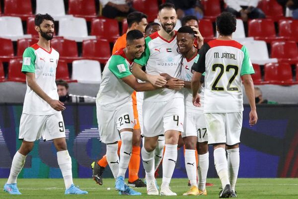 El Al-Jazira arrasa al Pirae y se cita con el Al-Hilal en segunda ronda - Fútbol Internacional - ABC Color