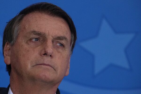 Bolsonaro y Castillo hablan de cooperación, olvidando las ideologías y las crisis - MarketData