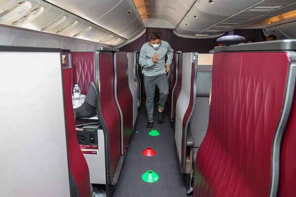 ¡Palmeiras entrenó en el avión durante el viaje a Emiratos! - Fútbol Internacional - ABC Color