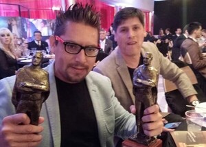 Premios Paraná, con olor a naftalina, ¿reír o llorar?