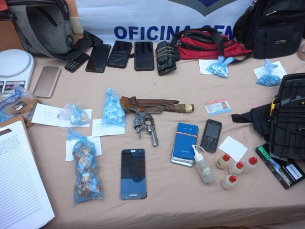 Durante allanamiento, detienen a un microtraficante en Areguá - Nacionales - ABC Color
