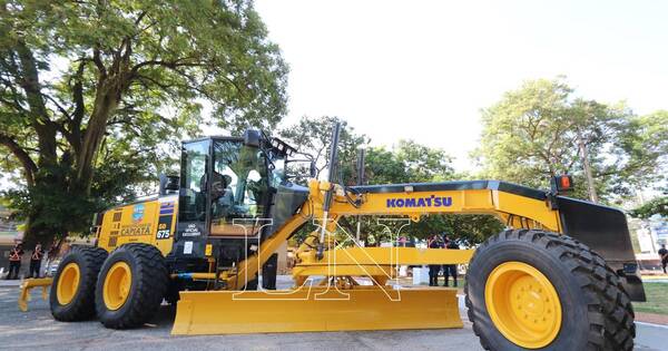La Nación / Comuna de Capiatá recibió maquinarias de Automaq
