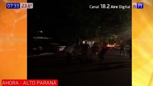 Pandilleros golpean brutalmente a un joven en CDE | Noticias Paraguay
