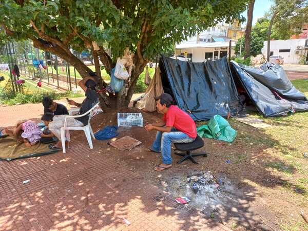 Indígenas piden cestas básicas para volver a su comunidad en Itakyry - La Clave