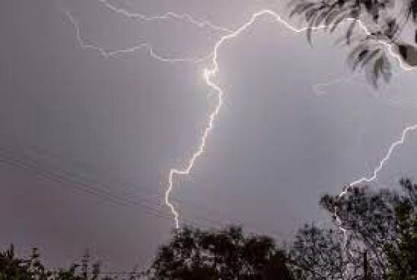 Meteorología anuncia viernes con tormentas eléctricas en todo el país