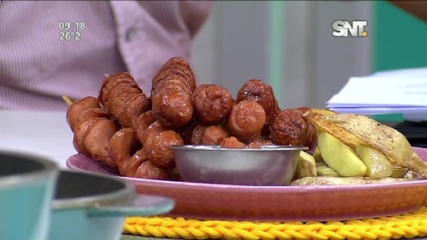 Cocina LMCD: Salchichas espirales con salsa de tomate - SNT