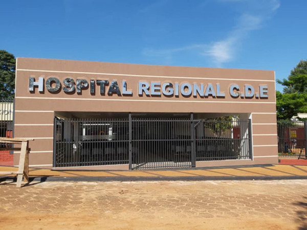 Entregan parte de equipos médicos reparados e insumos de limpiezas | DIARIO PRIMERA PLANA