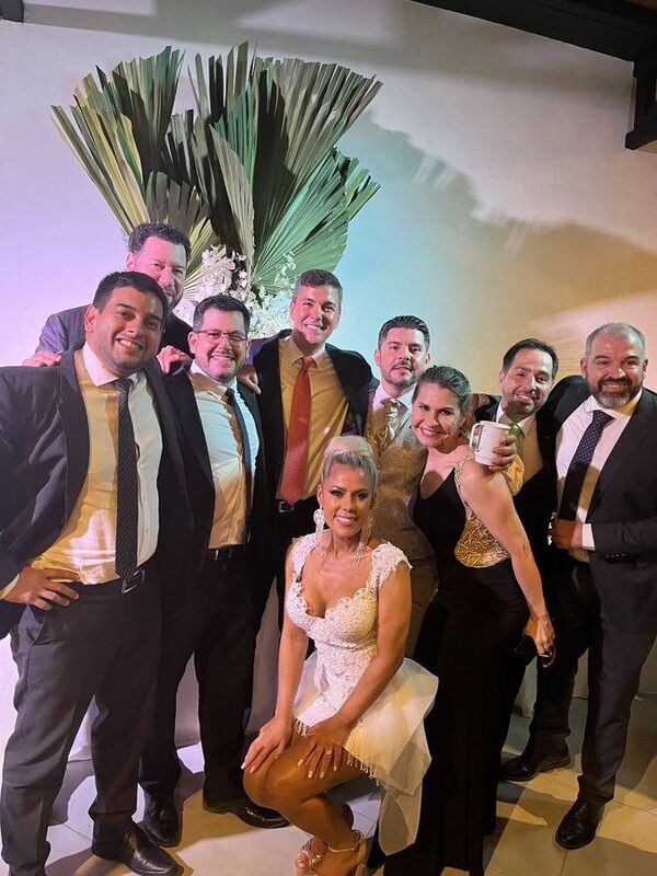 “Nenecho” Rodríguez se casó en ostentosa boda con lujoso menú - Nacionales - ABC Color