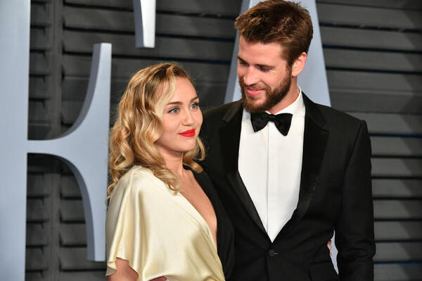 Miley Cyrus y Liam Hemsworth: Hilo viral de Twitter cuenta la verdad de su relación