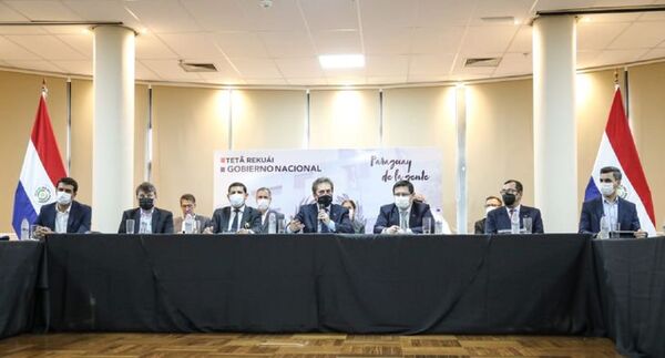Gobierno anuncia la reducción del precio del diésel tipo 3 tras acuerdo con el sector privado