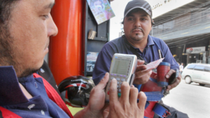 Quinieleros son obligados a comprar “raspaditas” - El Independiente