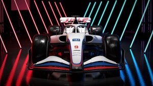 El nuevo Haas 'replica' el livery de 2021