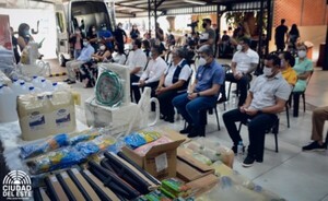 Aniversario CDE: entregan equipos e insumos al Hospital Regional