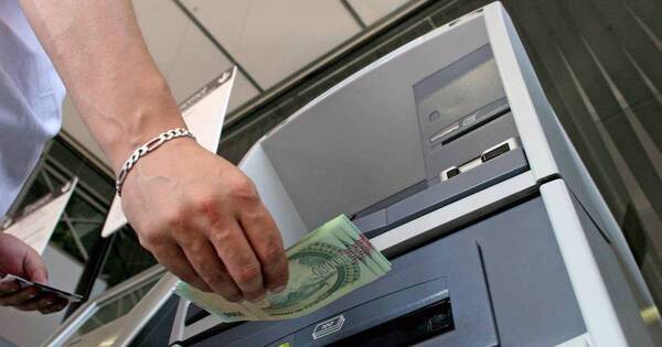 La Nación / El sistema financiero dio 11% más créditos en 2021