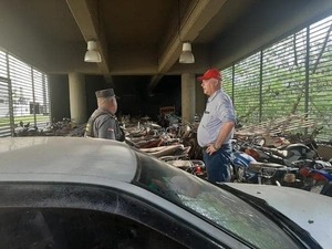 Intiman a dueños de vehículos abandonados en puestos de la Patrulla Caminera - ADN Digital