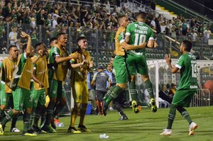 El Chapecoense entra en recuperación judicial para evitar Ley de Quiebras - MarketData