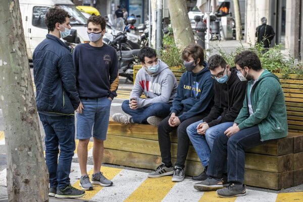 España levantará la obligación de usar tapabocas al aire libre - Megacadena — Últimas Noticias de Paraguay