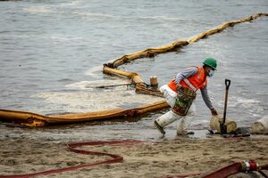 Francia y Países Bajos preocupados por el abastecimiento de combustible en Perú - MarketData